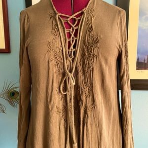 Tunic blouse bell sleeves M